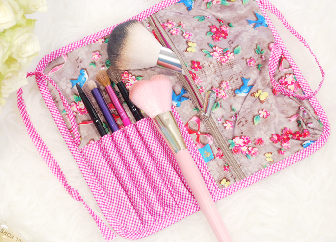 PIP Studio kwasten etui brush roll tasje houden reis klein make-up beauty review vente-exclusive .com vente-exclusive roze taupe travel size lifestyle by linda