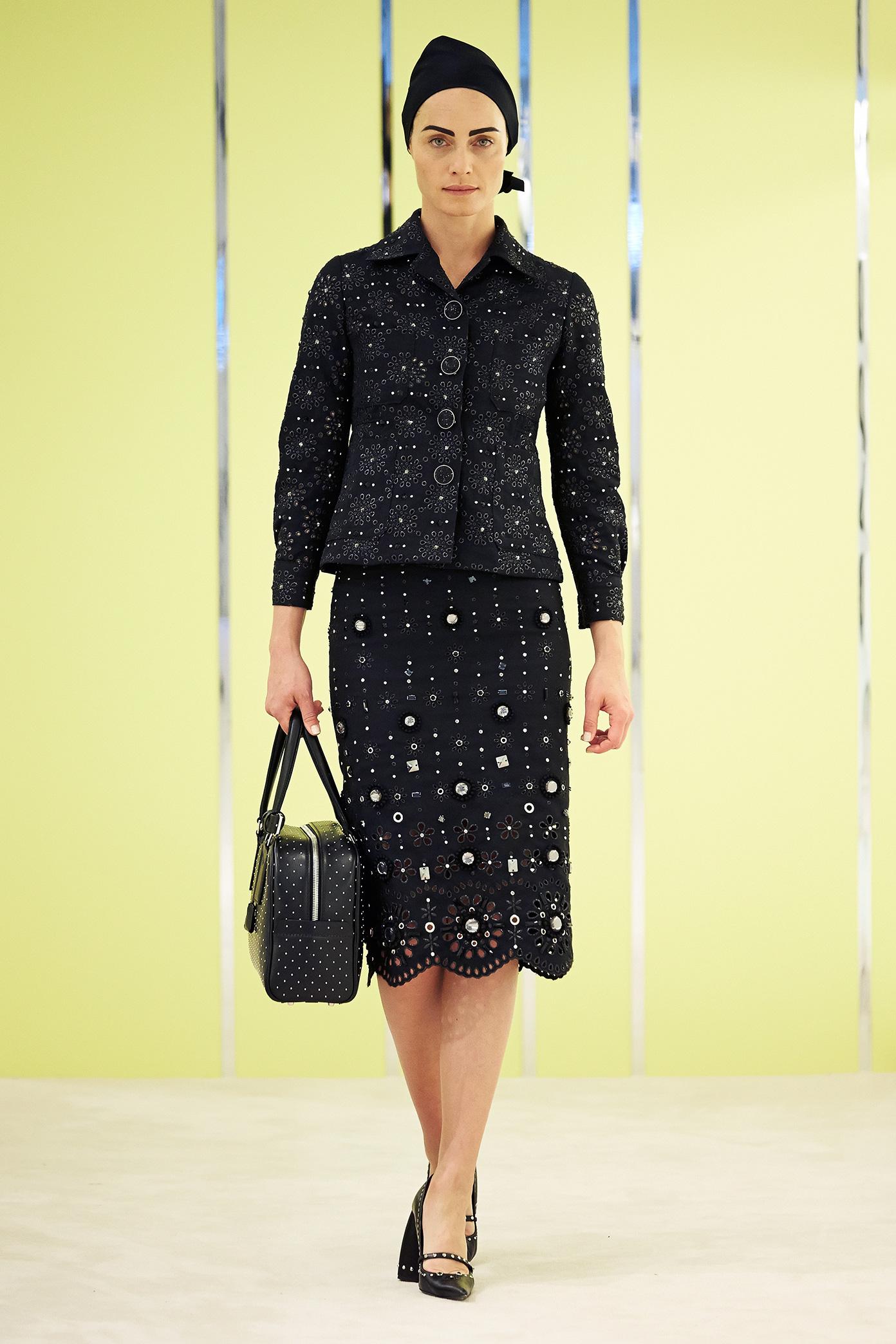 First Look: Marc Jacobs Resort 2016 Collection
