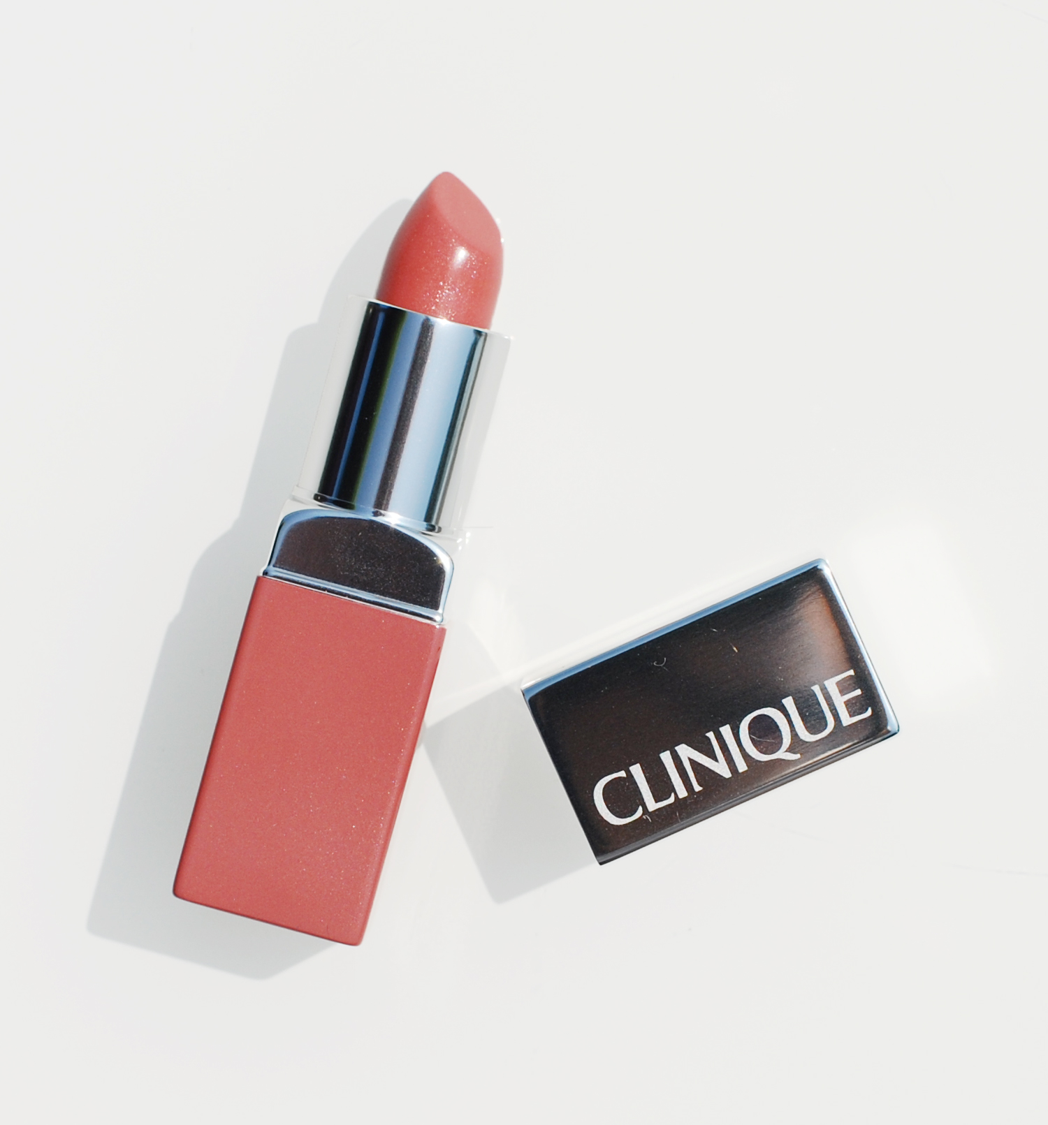 Clinique pop lip colour + primer 01 nude pop review beauty blog lifestyle by linda my lips but better color