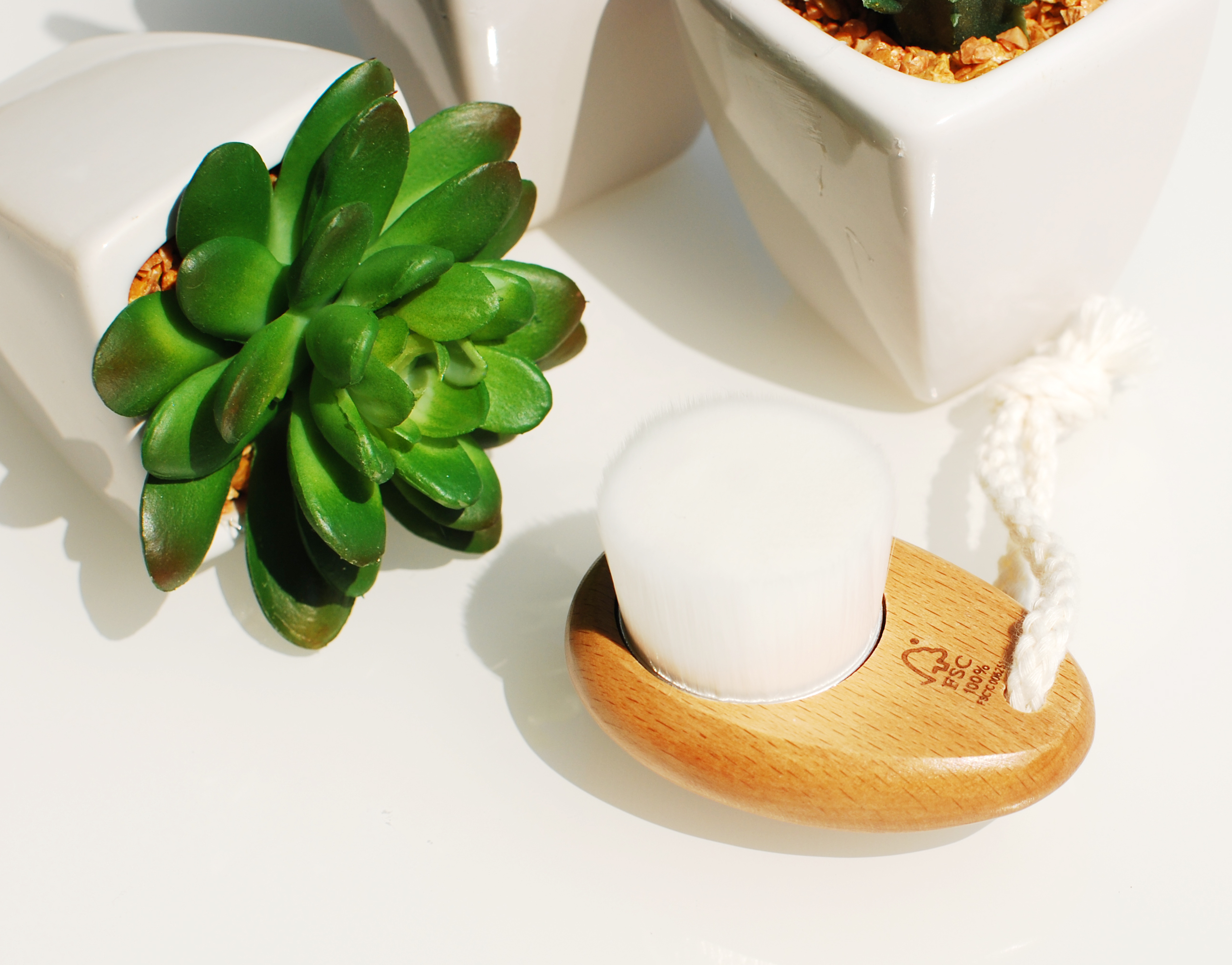 The Body Shop Super Soft Cleansing Brush lifestyle by linda review