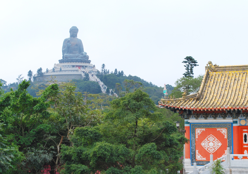 Tian Tan Boeddha Hong Kong HK travel reizen must see must do holiday city trip review my way to the top the biggest lifestyle by linda reizen