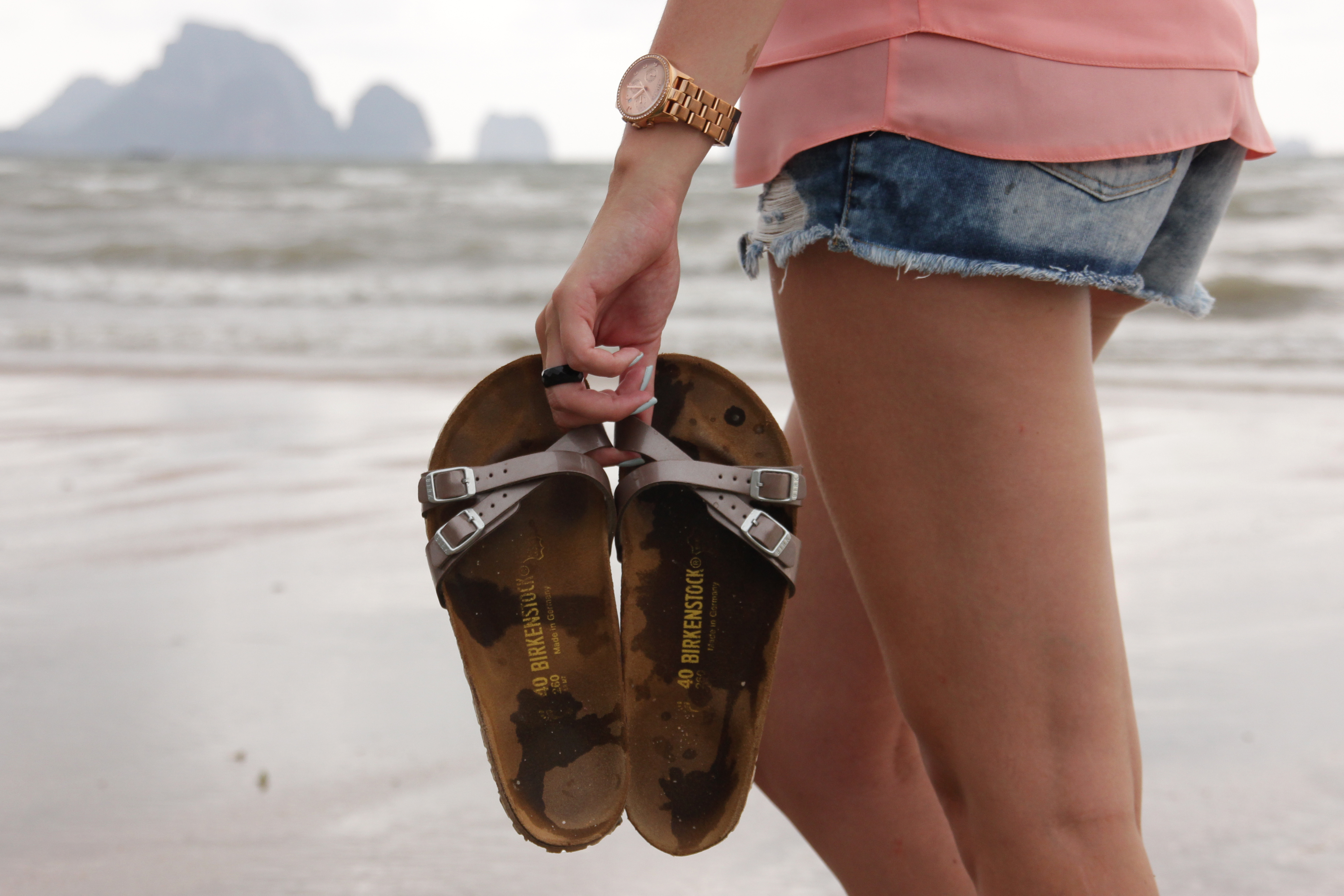 Birkenstock gezonde slippers goed voetbed vakantie krabi thailand Ao Nang Beach lifestyle by linda