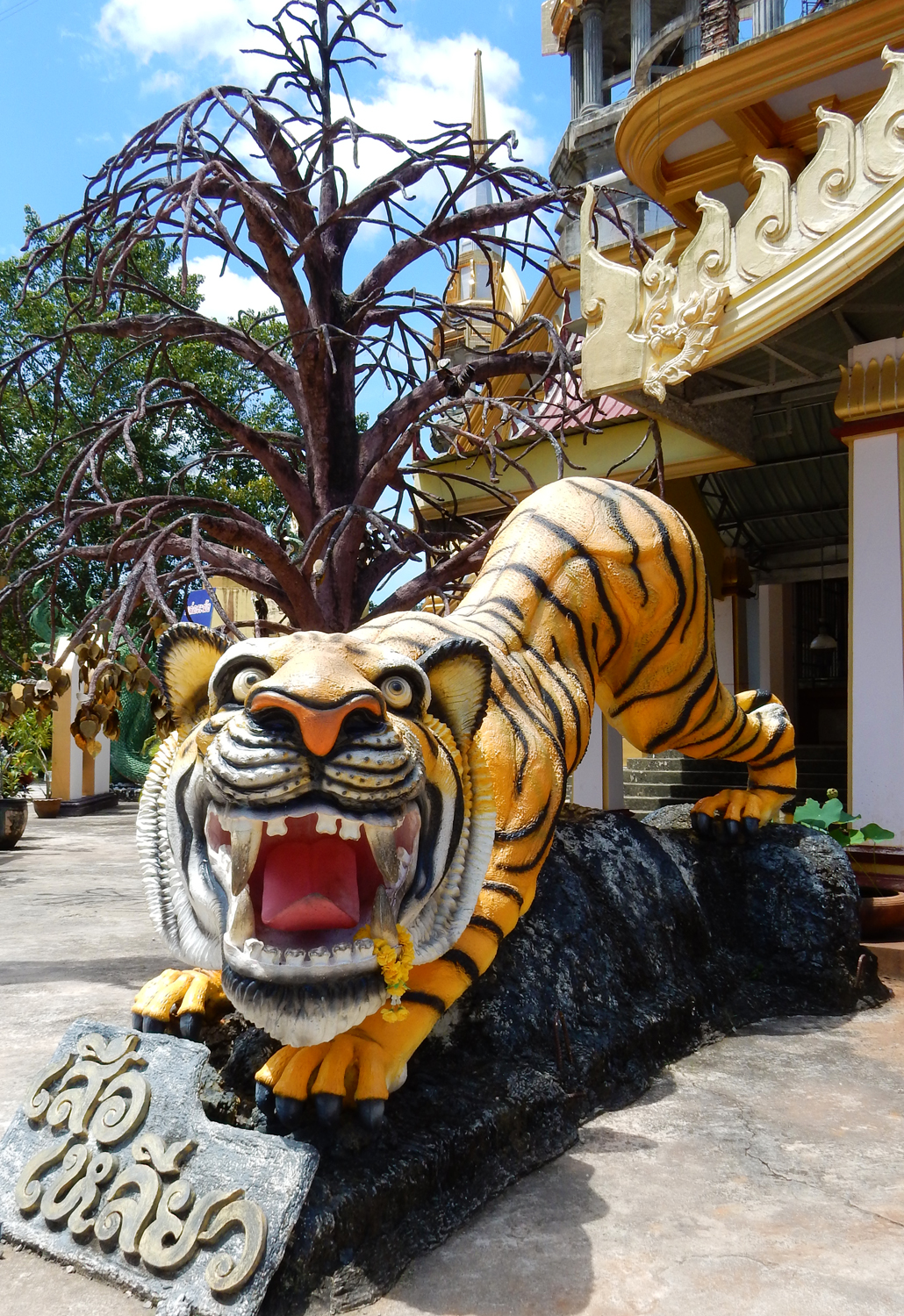 Krabi Tiger cave temple reizen thailand lifestyle by linda