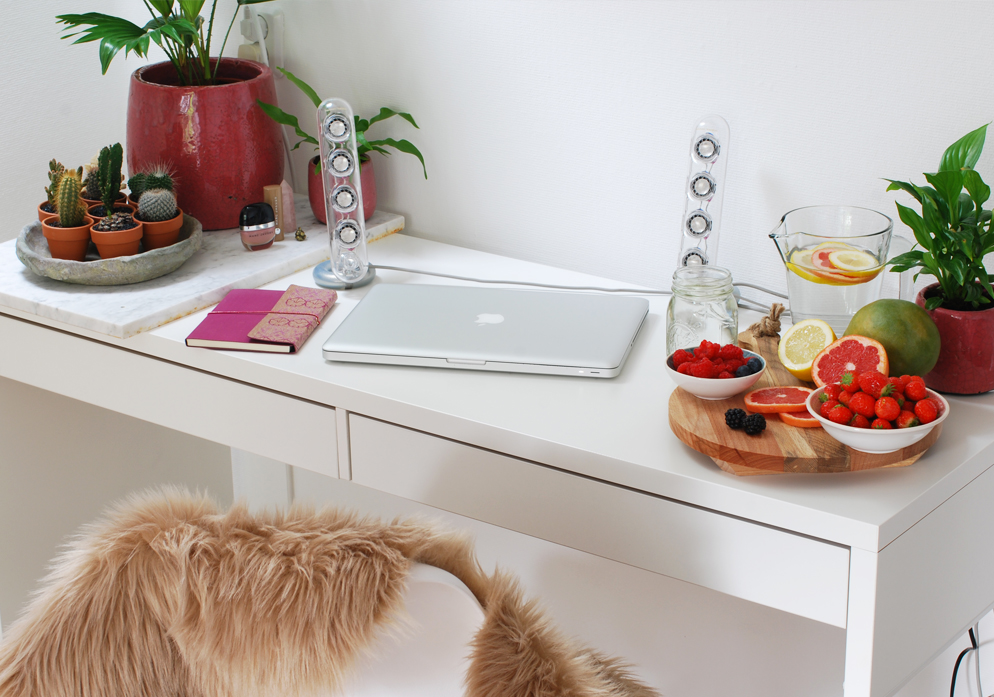 desk make-over lifetsyle by linda inspiratie bureau macbook