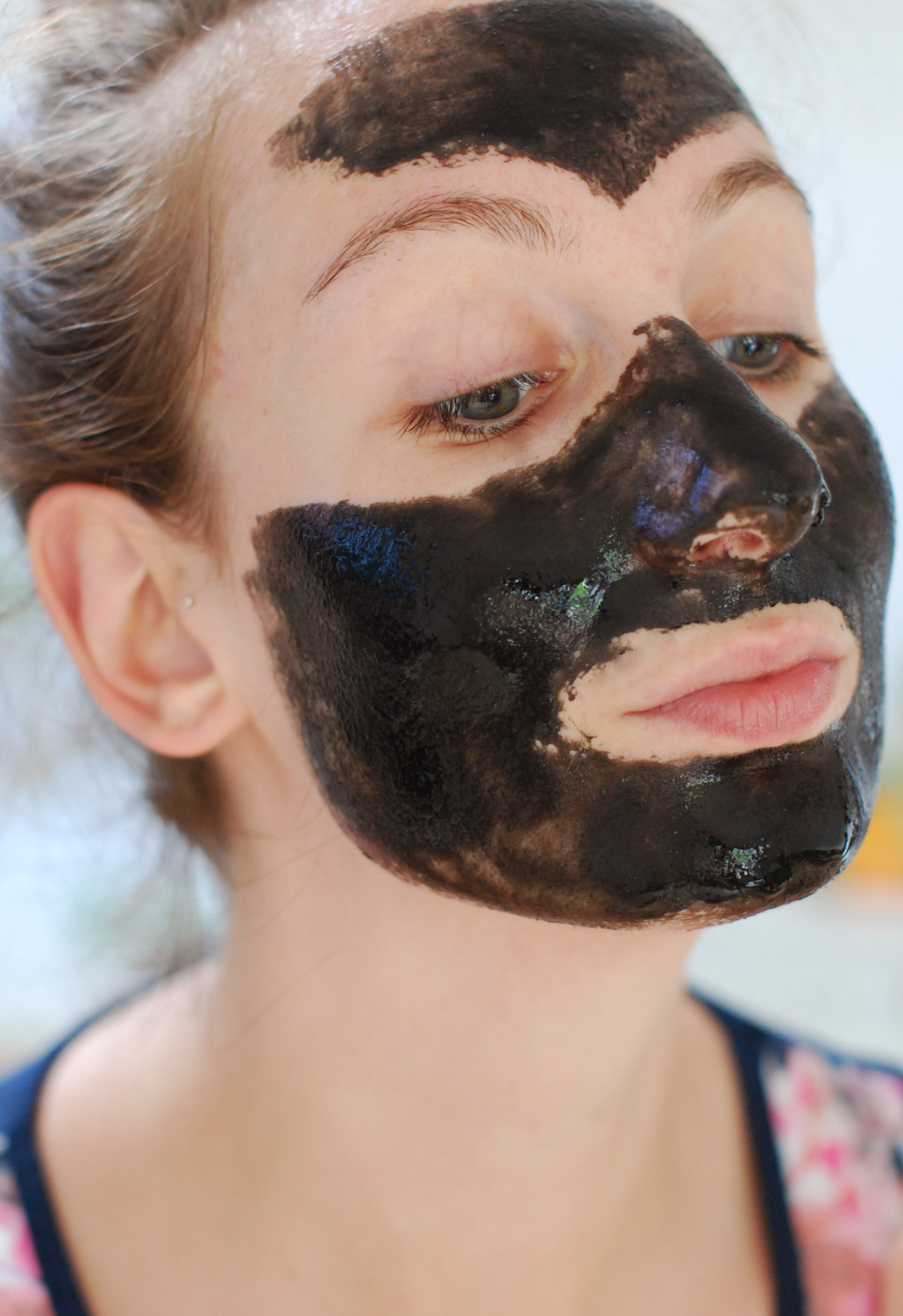 Maybeauty The Incredible Face mask lifestyle by linda