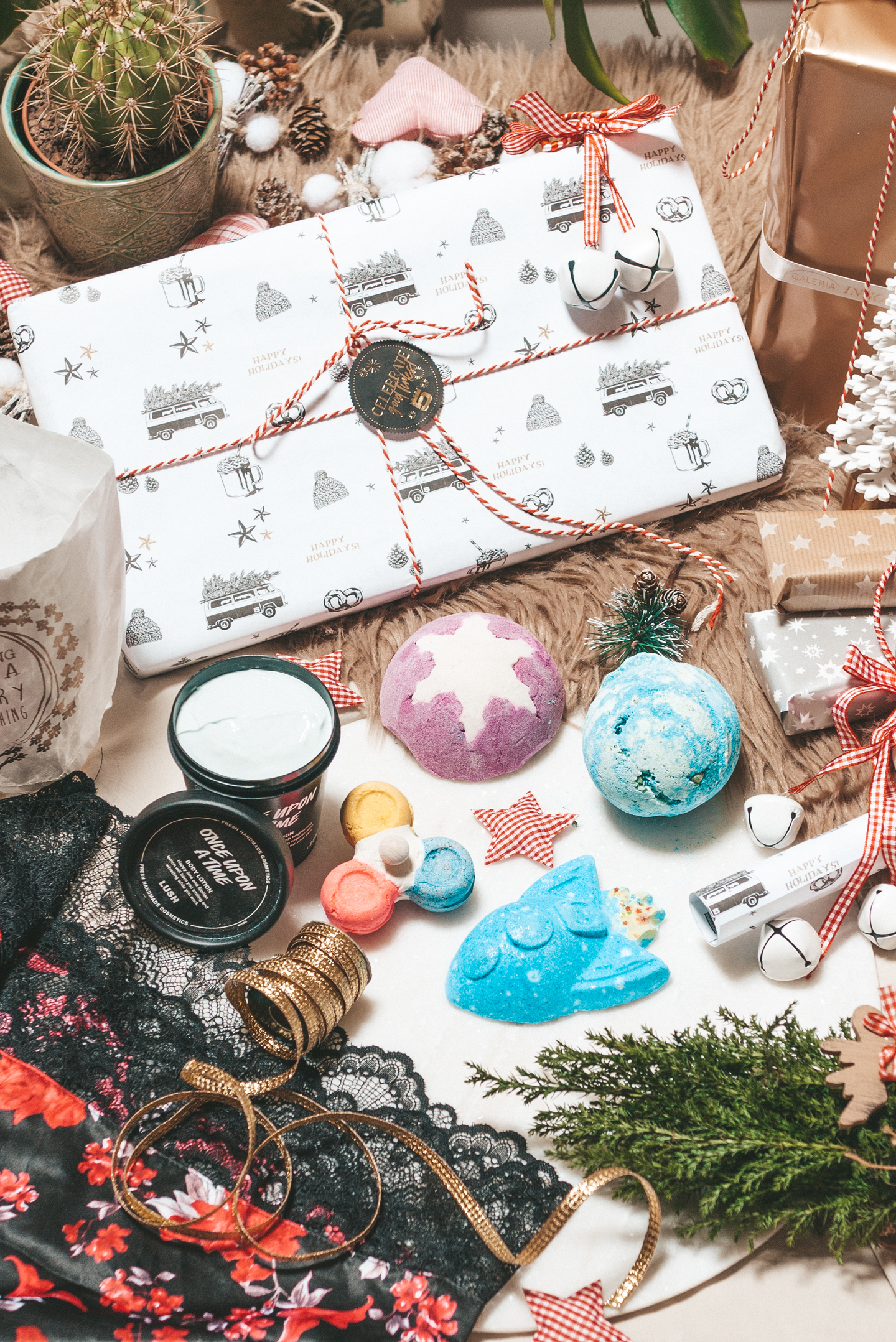 Last minute christmas gifts Lush